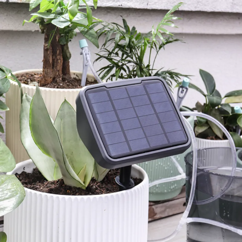 Solarbetriebenes Bewässerungssystem mit Timer